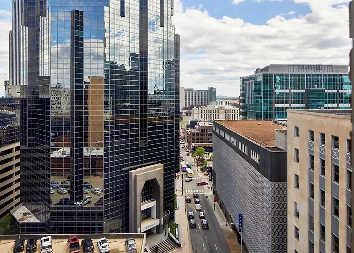 Courtyard By Marriott Nashville Downtown